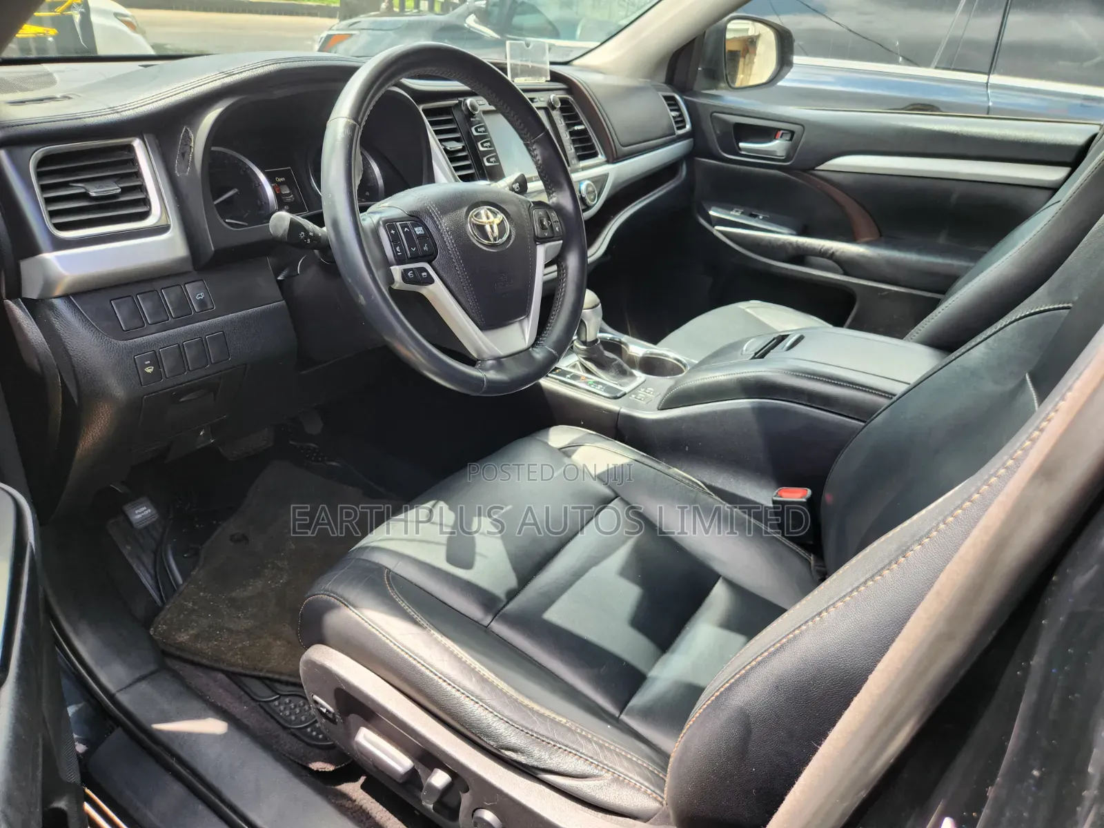 Toyota Highlander XLE V6 4x4 (3.5L 6cyl 6A) 2016 Black