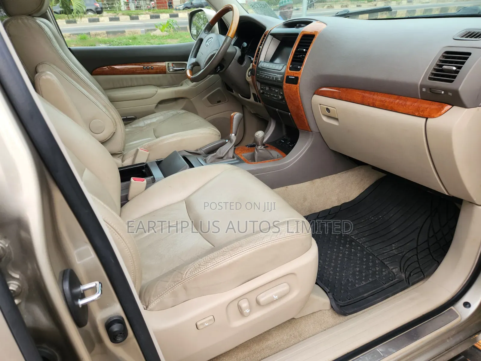 Lexus GX 470 Sport Utility 2005 Gold