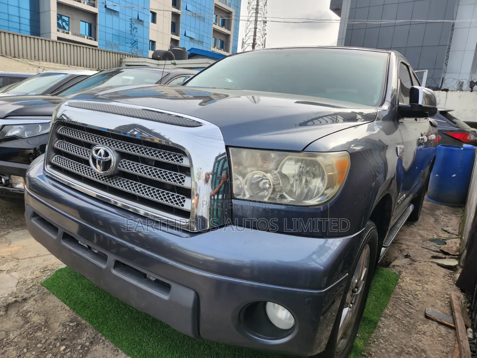 Toyota Tundra Double Cab 4x4 SR5 5.7L Long Bed 2008