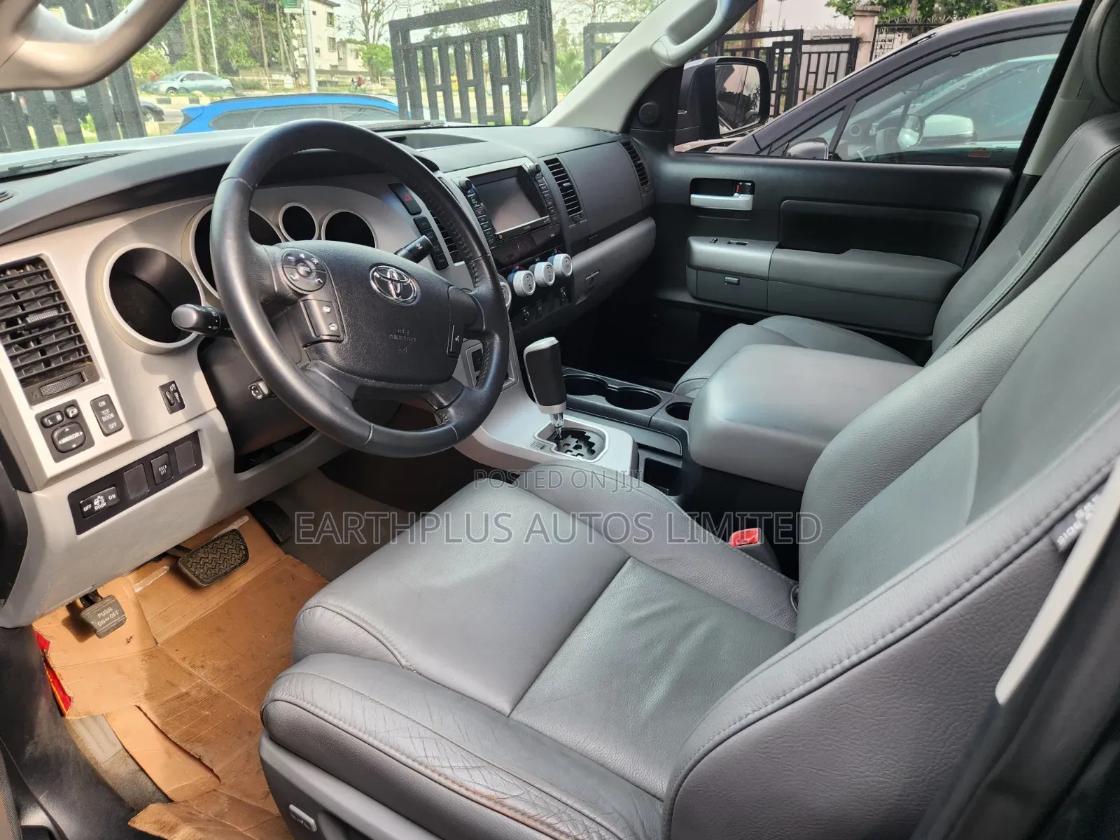 Toyota Tundra Double Cab 4x4 SR5 5.7L Long Bed 2008