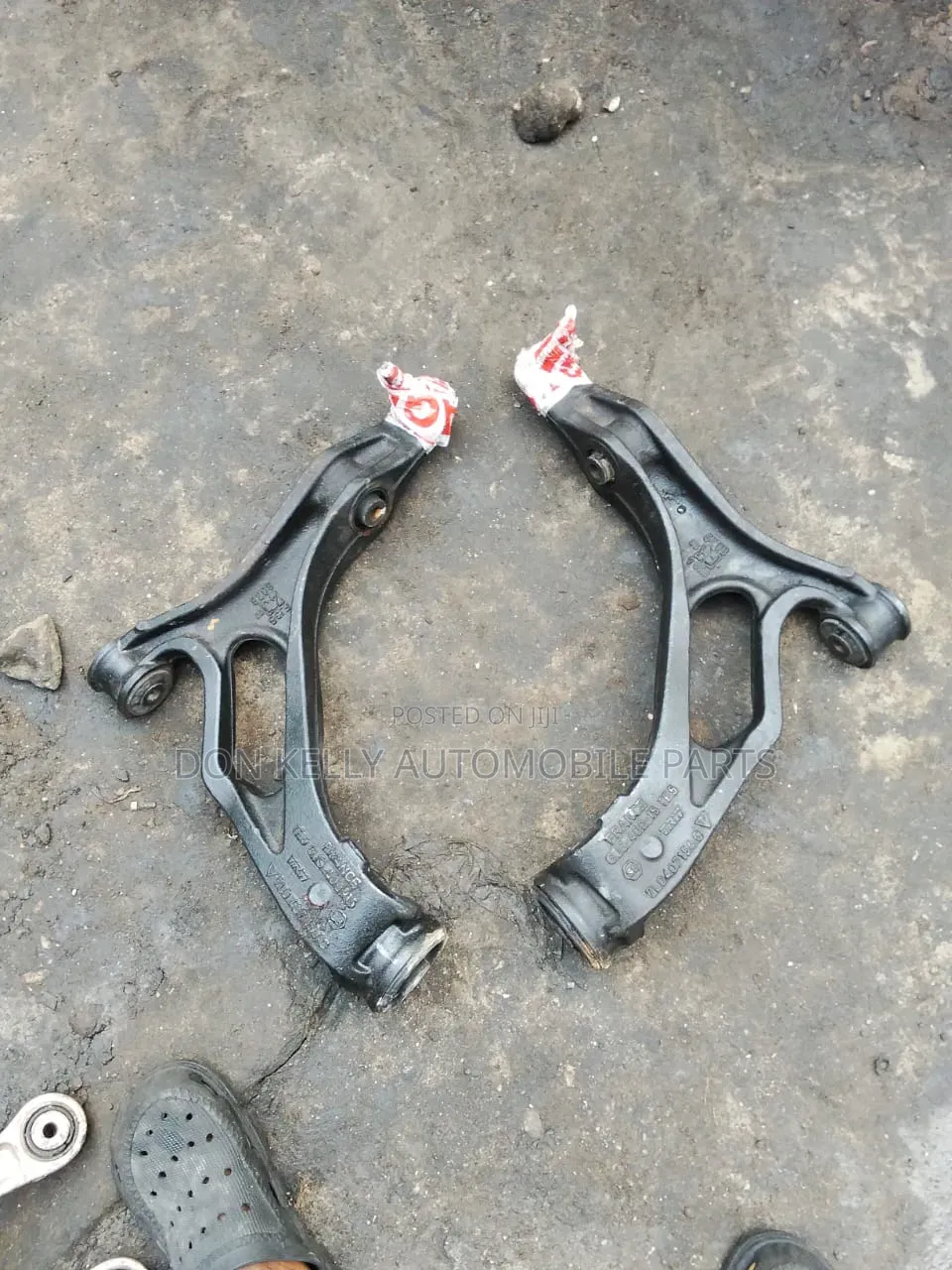 Low Arm Touareg