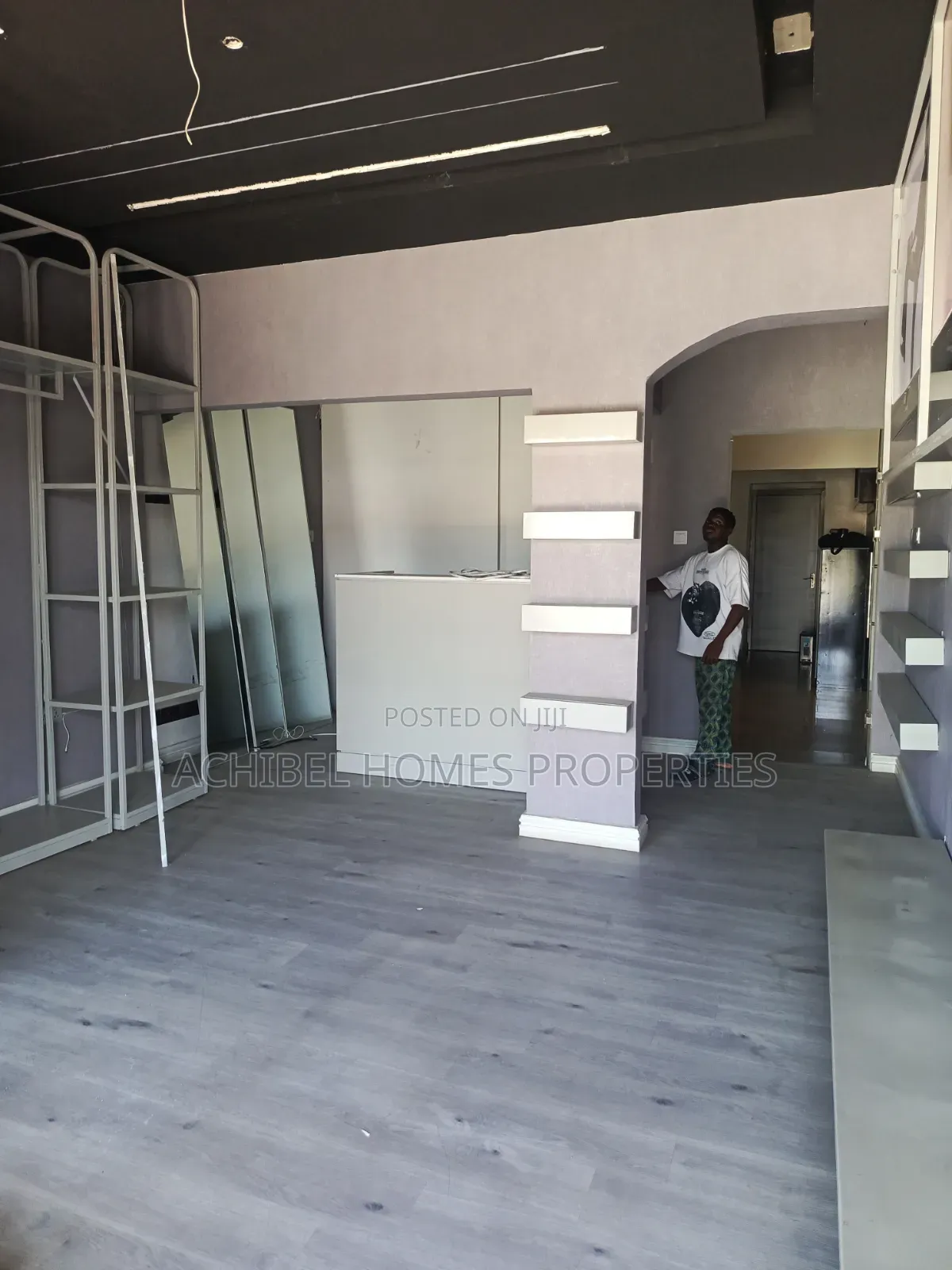 Shop Space in Lekki Phase 1