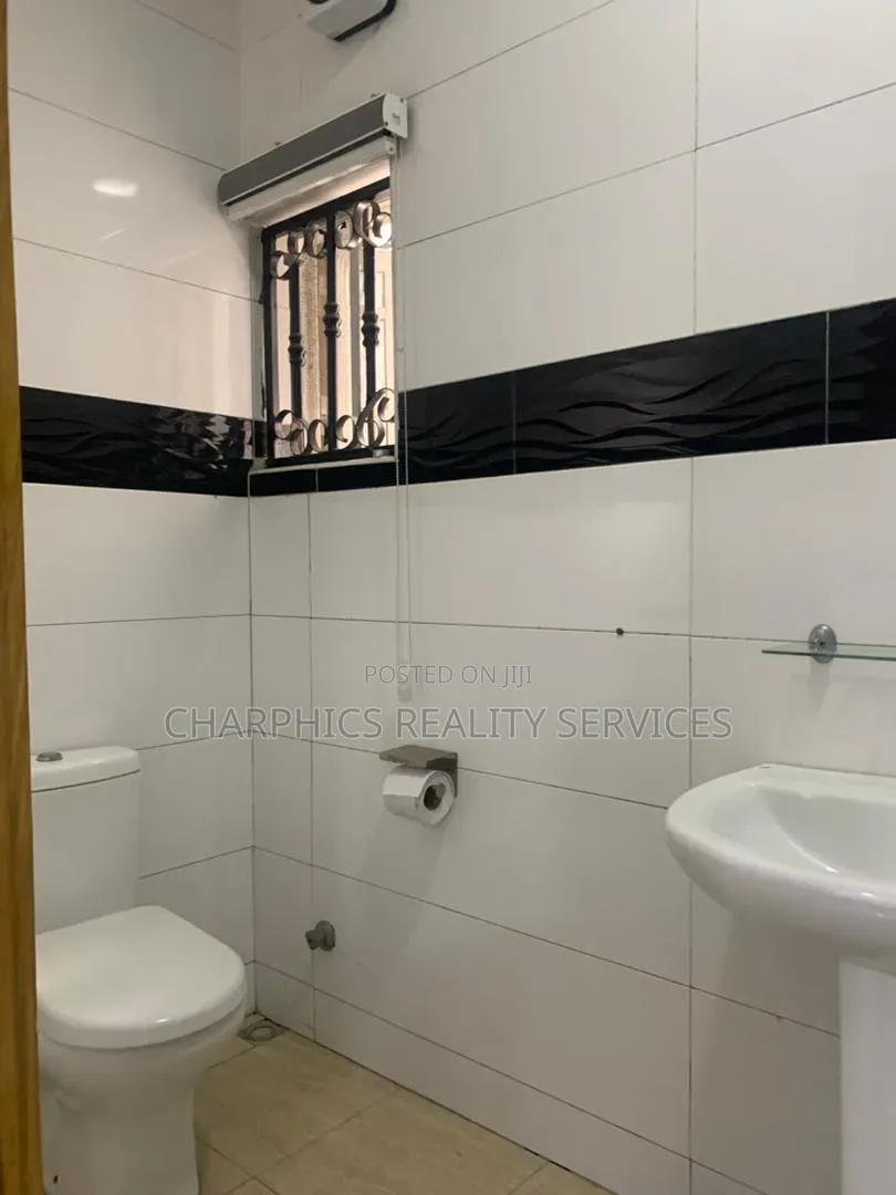 Furnished 2bdrm Apartment in Lekki Phase 1 for rent