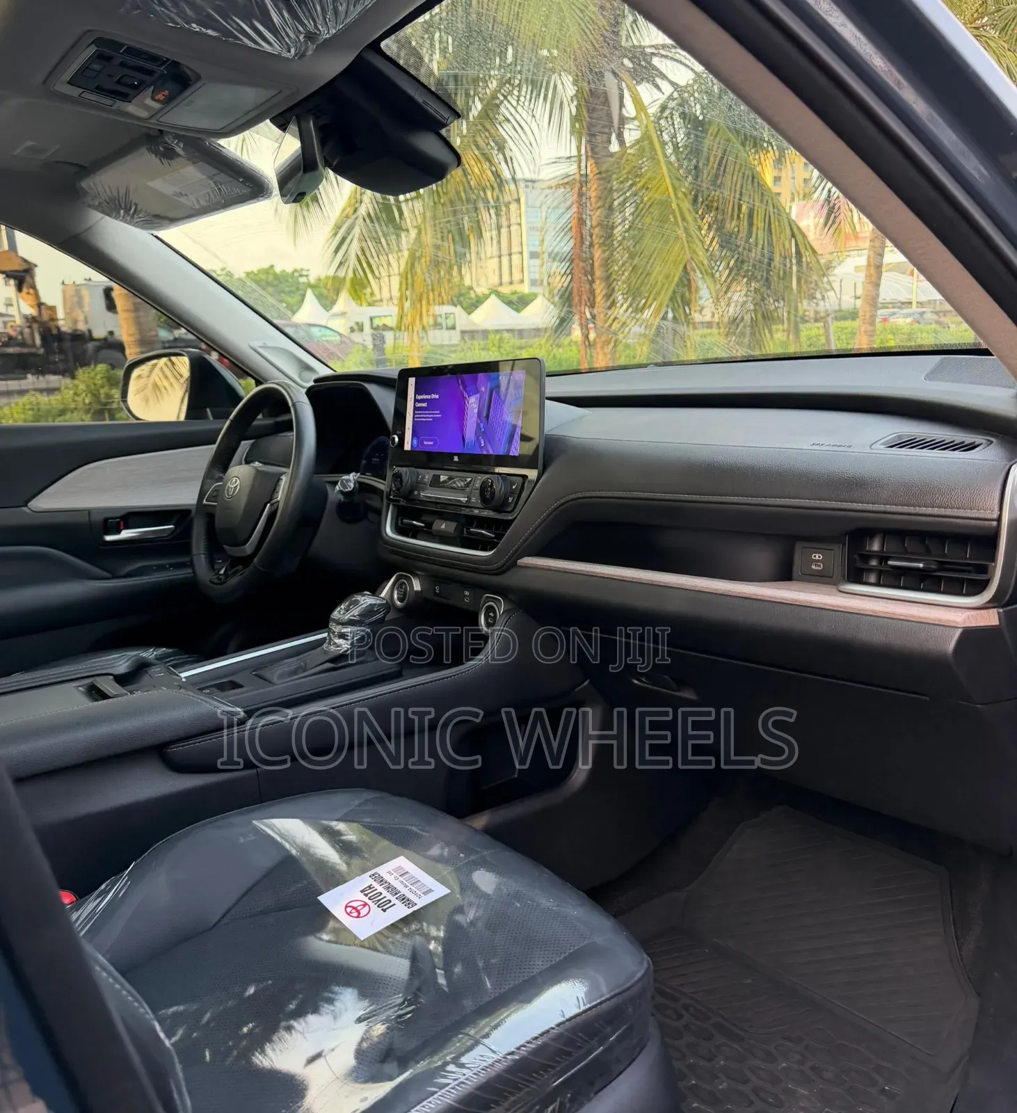 Toyota Highlander 2024 Gray