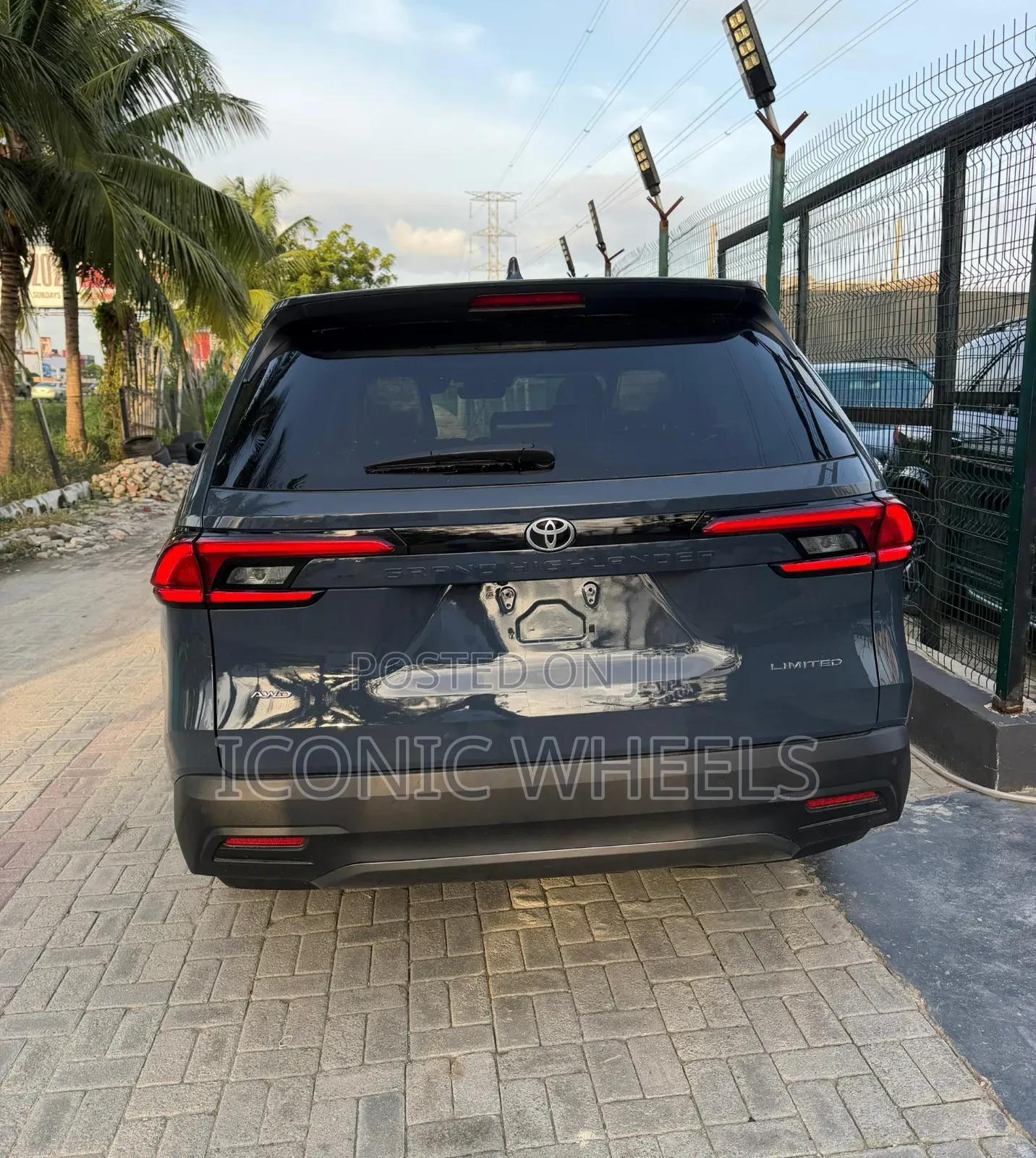 Toyota Highlander 2024 Gray
