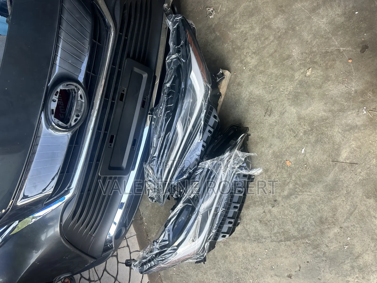 Headlamp Toyota Venza 2020 Model