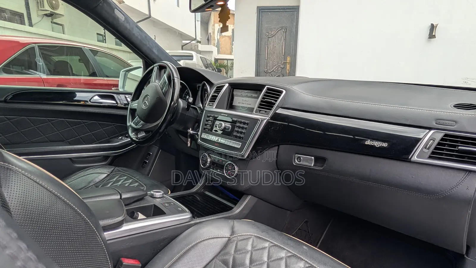 Mercedes-Benz GL-Class GL550 4MATIC 4dr SUV AWD (4.7L 8cyl Turbo 7A) Silver