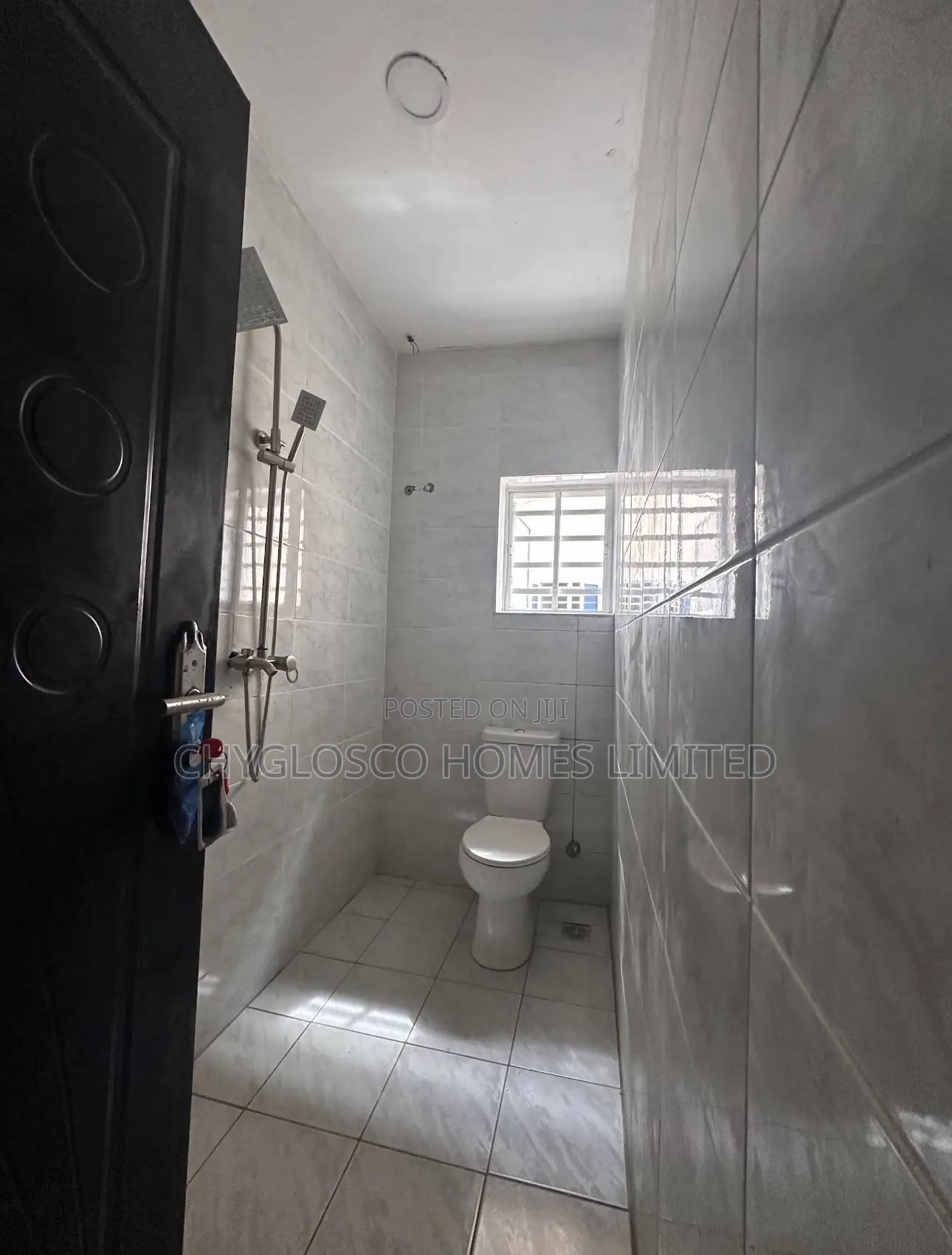 1bdrm Apartment in GRA Phase 3 / Port-Harcourt for sale