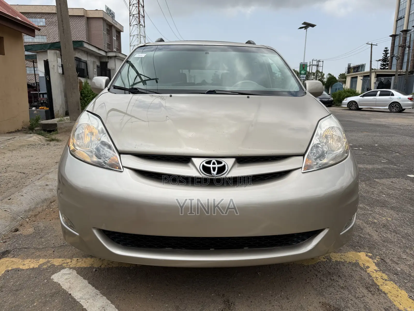 Toyota Sienna XLE 2007 Gold