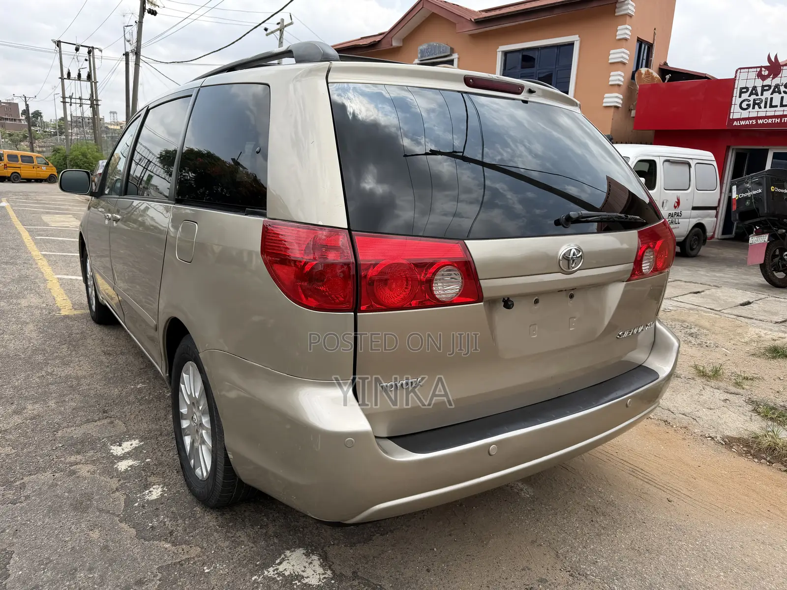 Toyota Sienna XLE 2007 Gold