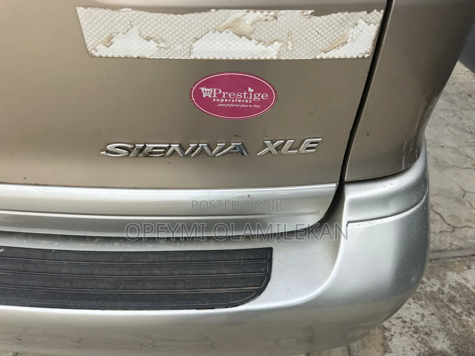 Toyota Sienna XLE & 1 hatch 2000 Gold