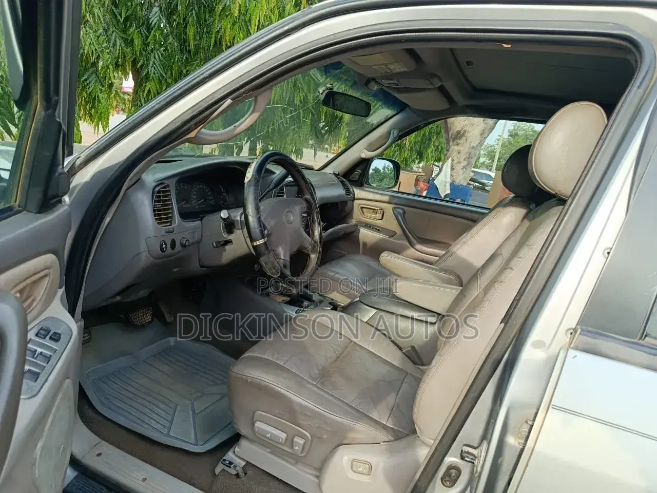 Toyota Sequoia 2003 Silver