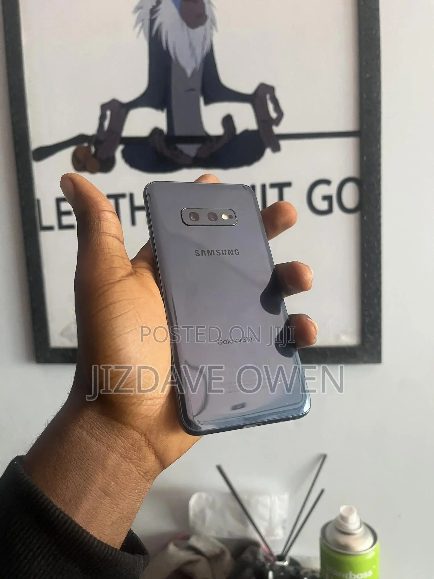 New Samsung Galaxy S10e 128 GB Blue