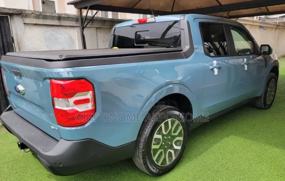 New Ford Maverick Lariat SuperCrew SB 2023 Blue