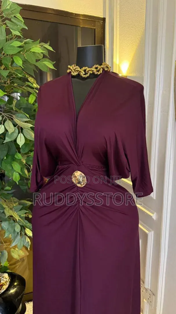 Luxury Brooch Bat Sleeve Midi Dress
