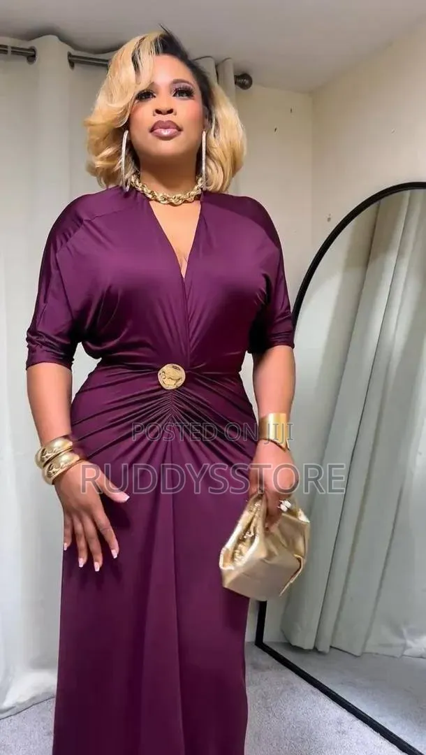 Luxury Brooch Bat Sleeve Midi Dress