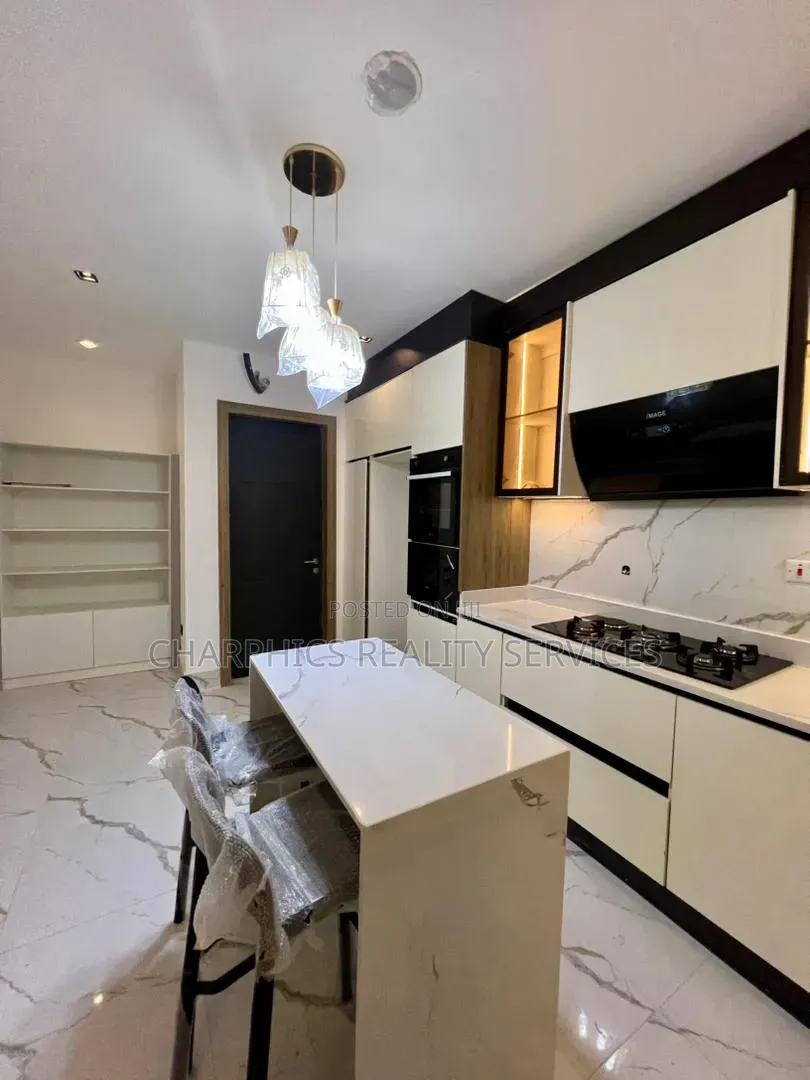 2bdrm Apartment in Lekki Phase 1 for sale