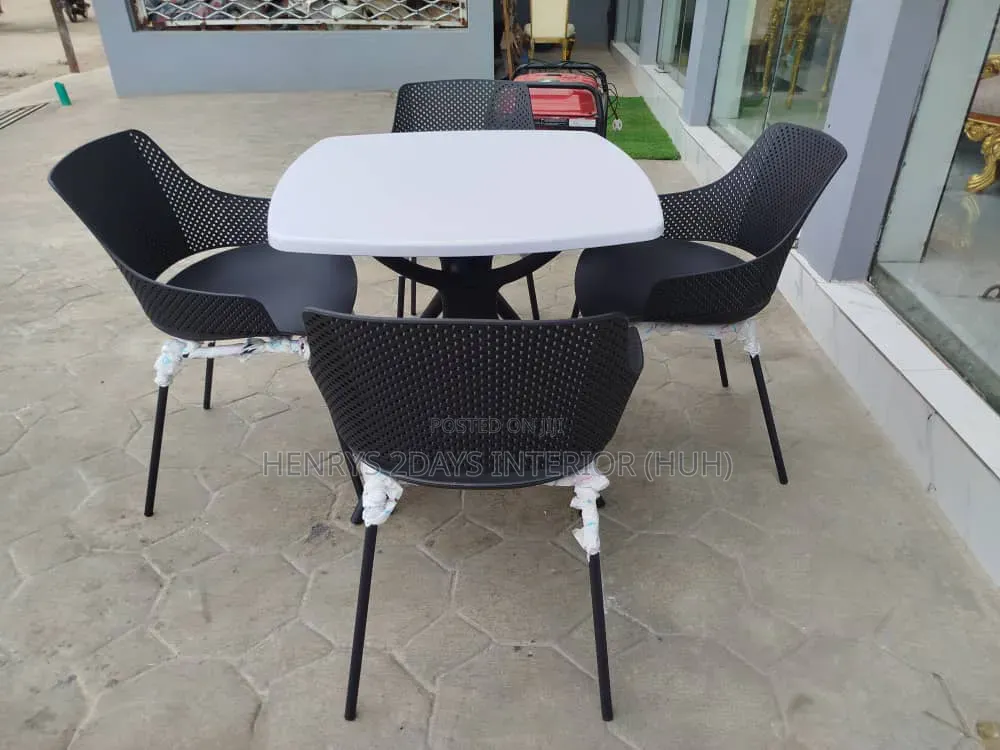 Restreuant Set of Dining Table and Chairs