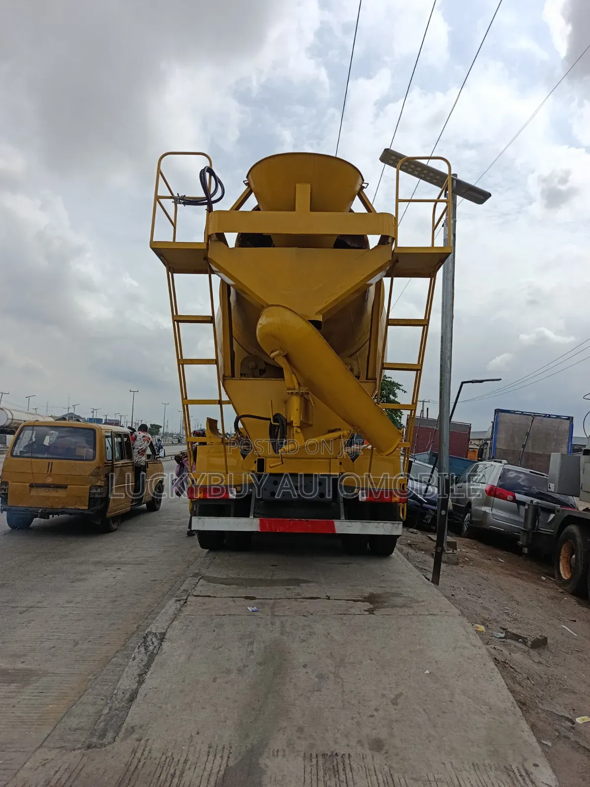 Concrete Mixer 10 Cubic