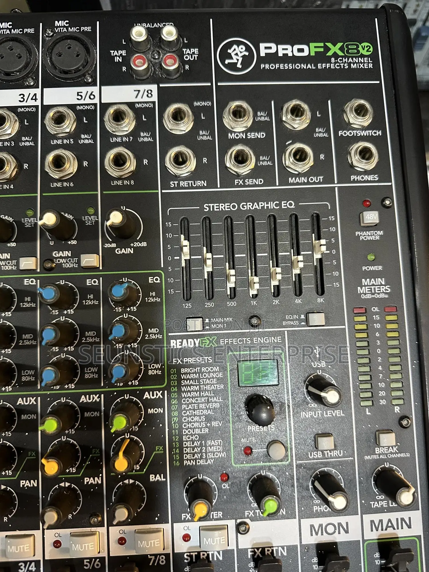Mackie Pro Fx8 V2 Professional Effects Analog Mixer