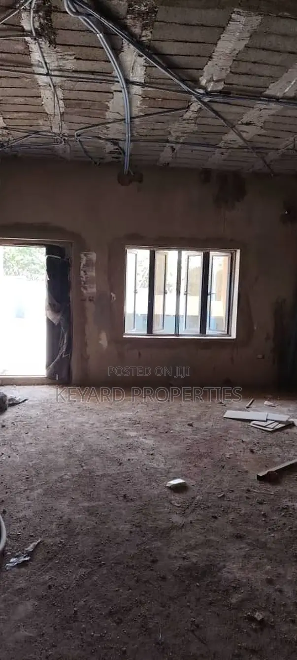 3bdrm Apartment in Kaura for sale