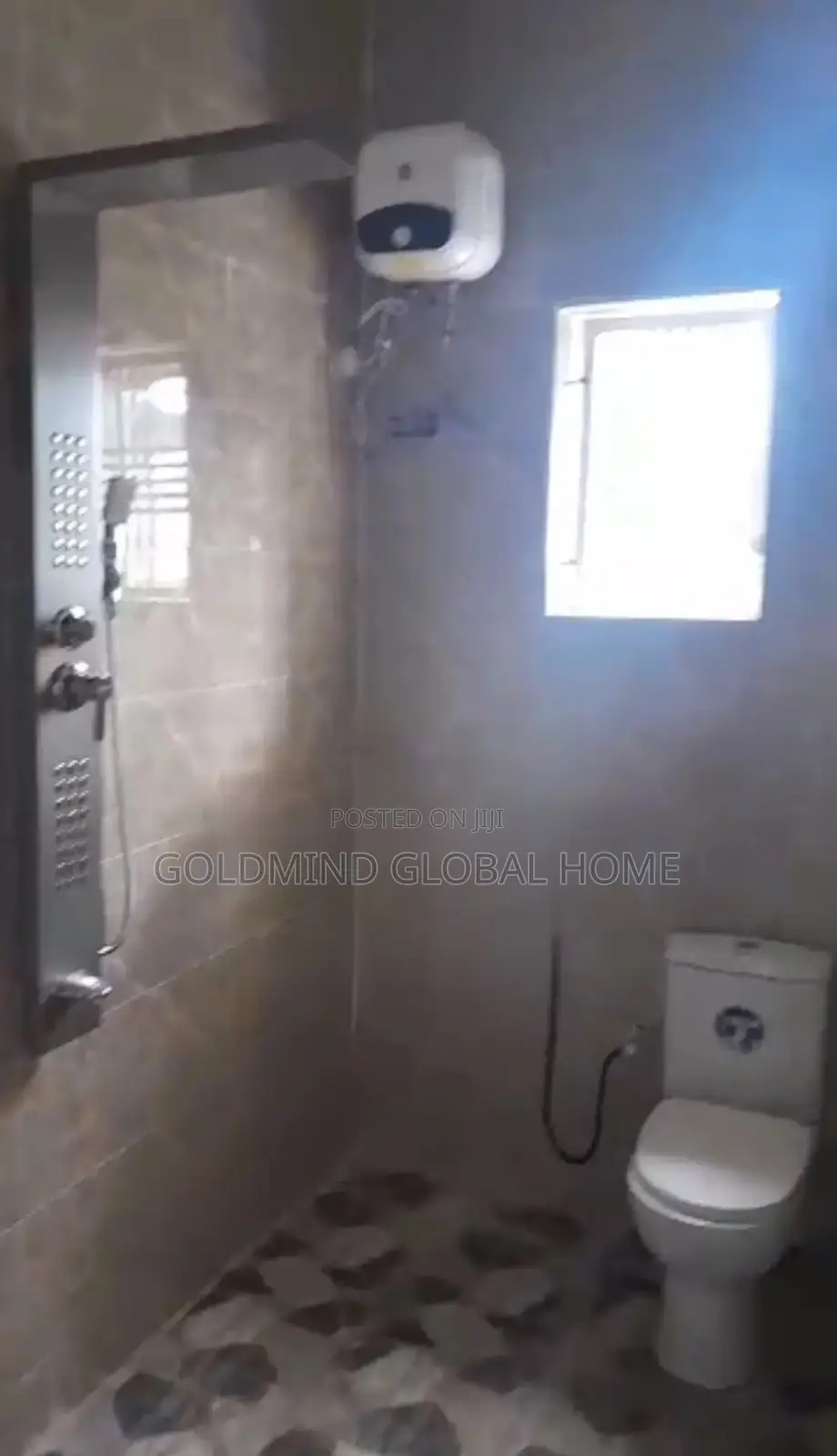 3bdrm Bungalow in Lugbe - Abuja for sale