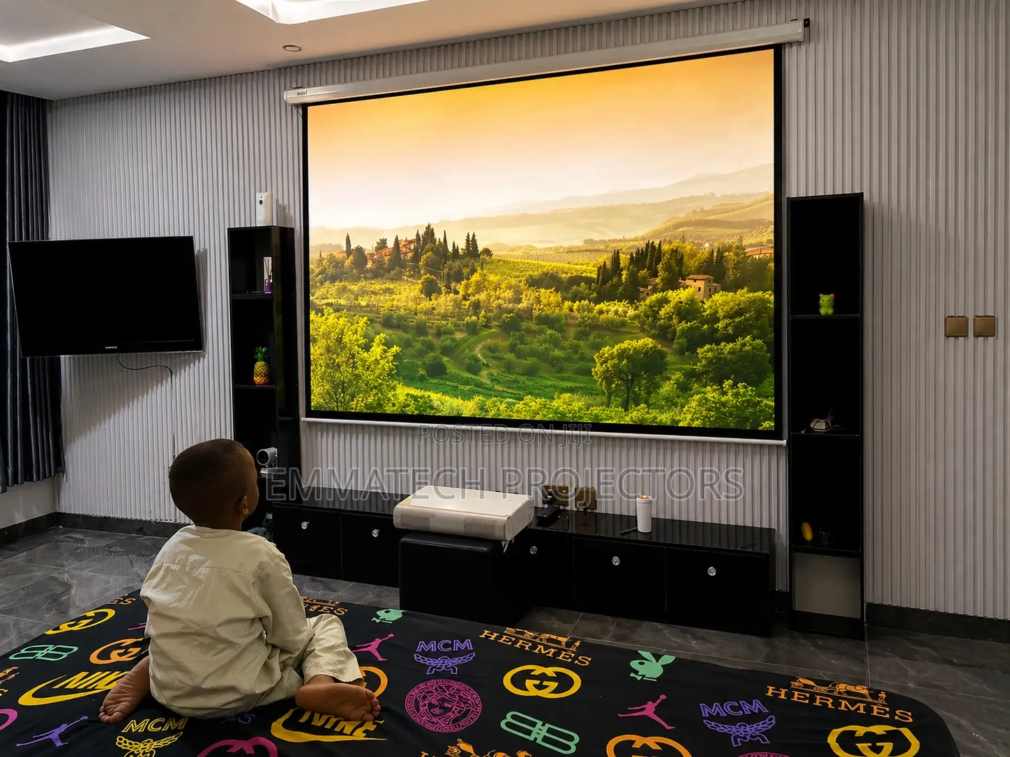 Uhdsamsung Home Cinema Laser Projector Lekki , Vi , Abuja , Ibadan