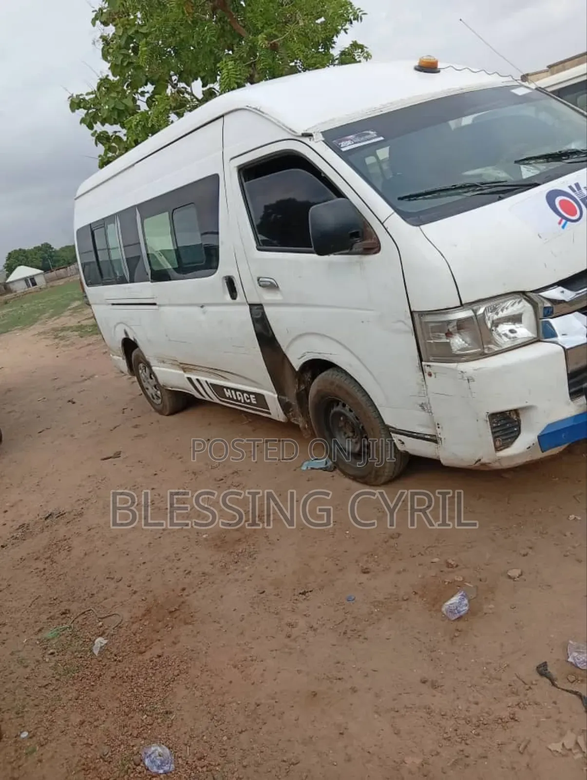 Toyota HiAce 2012 White