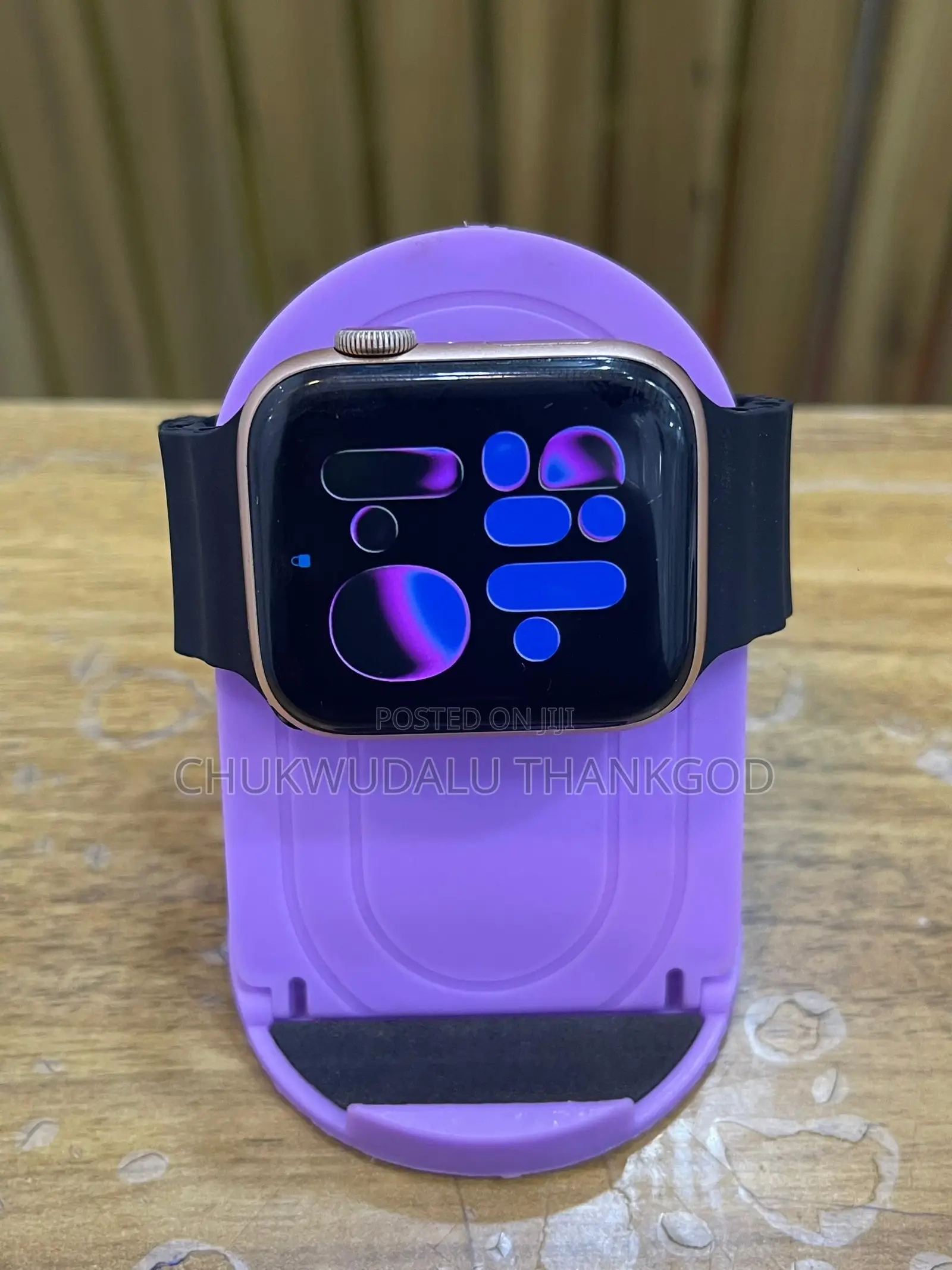 Apple Watch Series6 With Sport Band (Gps) 44 - Gold Black