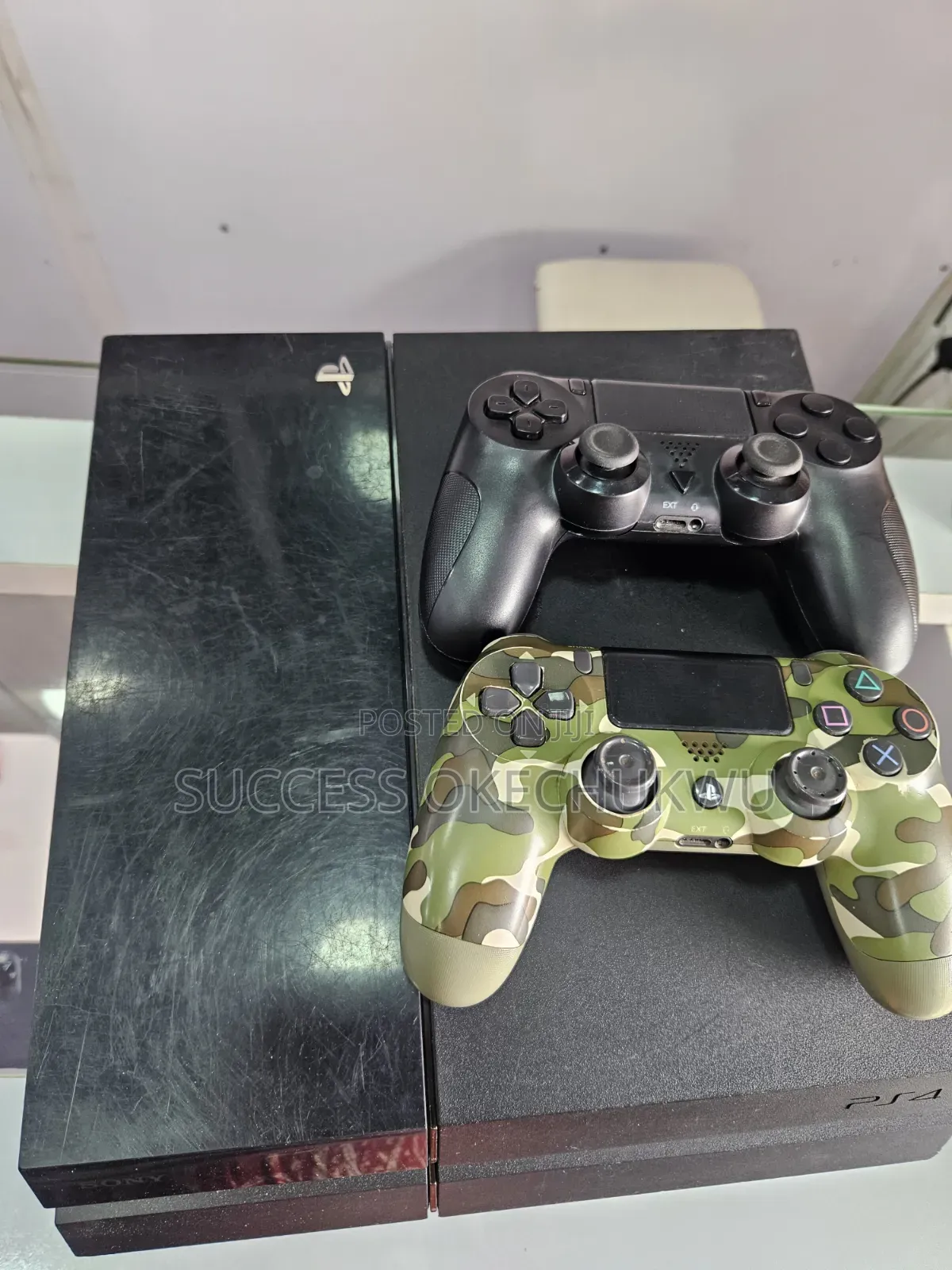 Ps4 Fat Hacked With Two Pad 5games