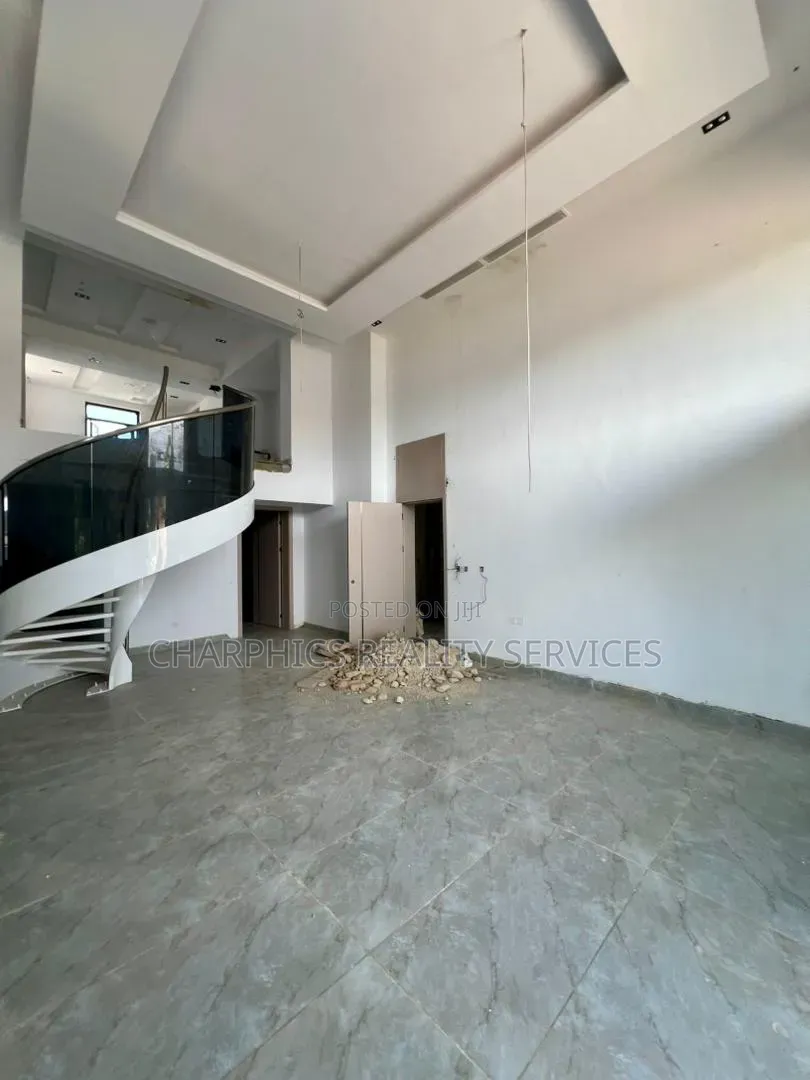 5bdrm Duplex in ($5,000,000), Ikoyi S.W for sale