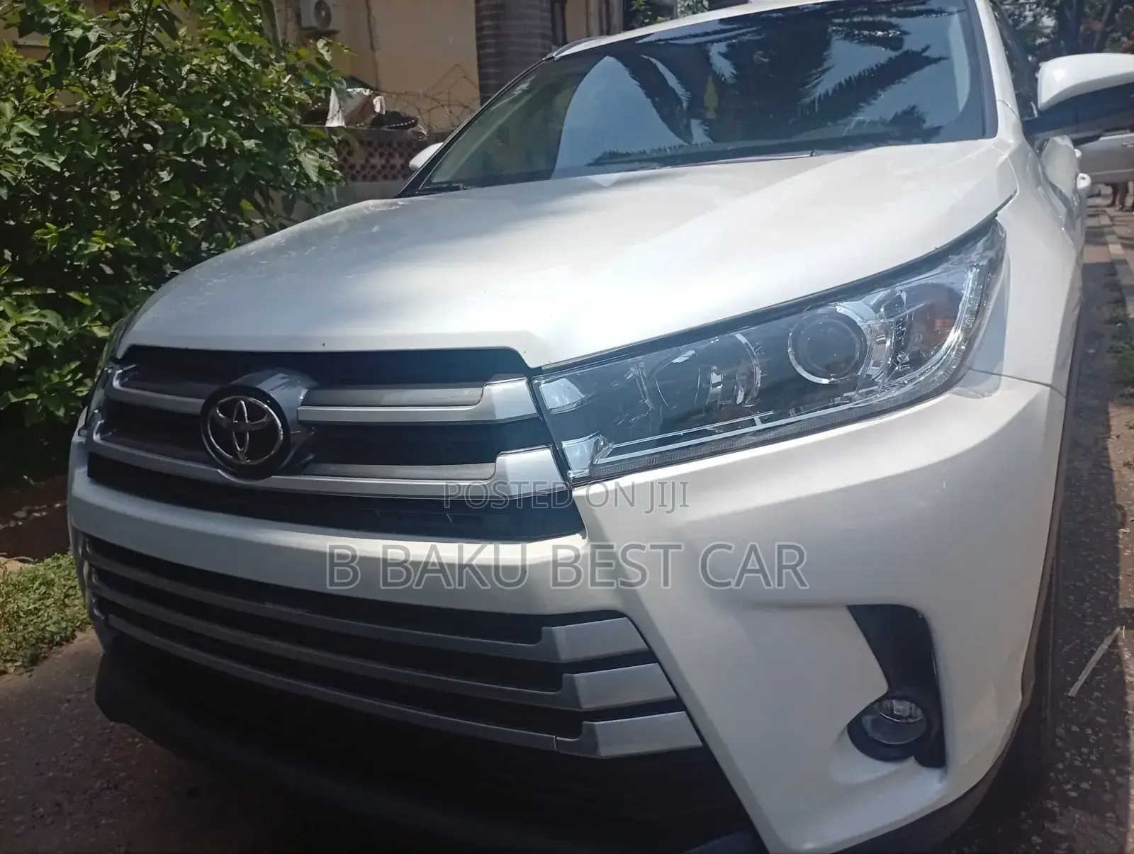 Toyota Highlander XLE 4x2 V6 (3.5L 6cyl 8A) 2018 White