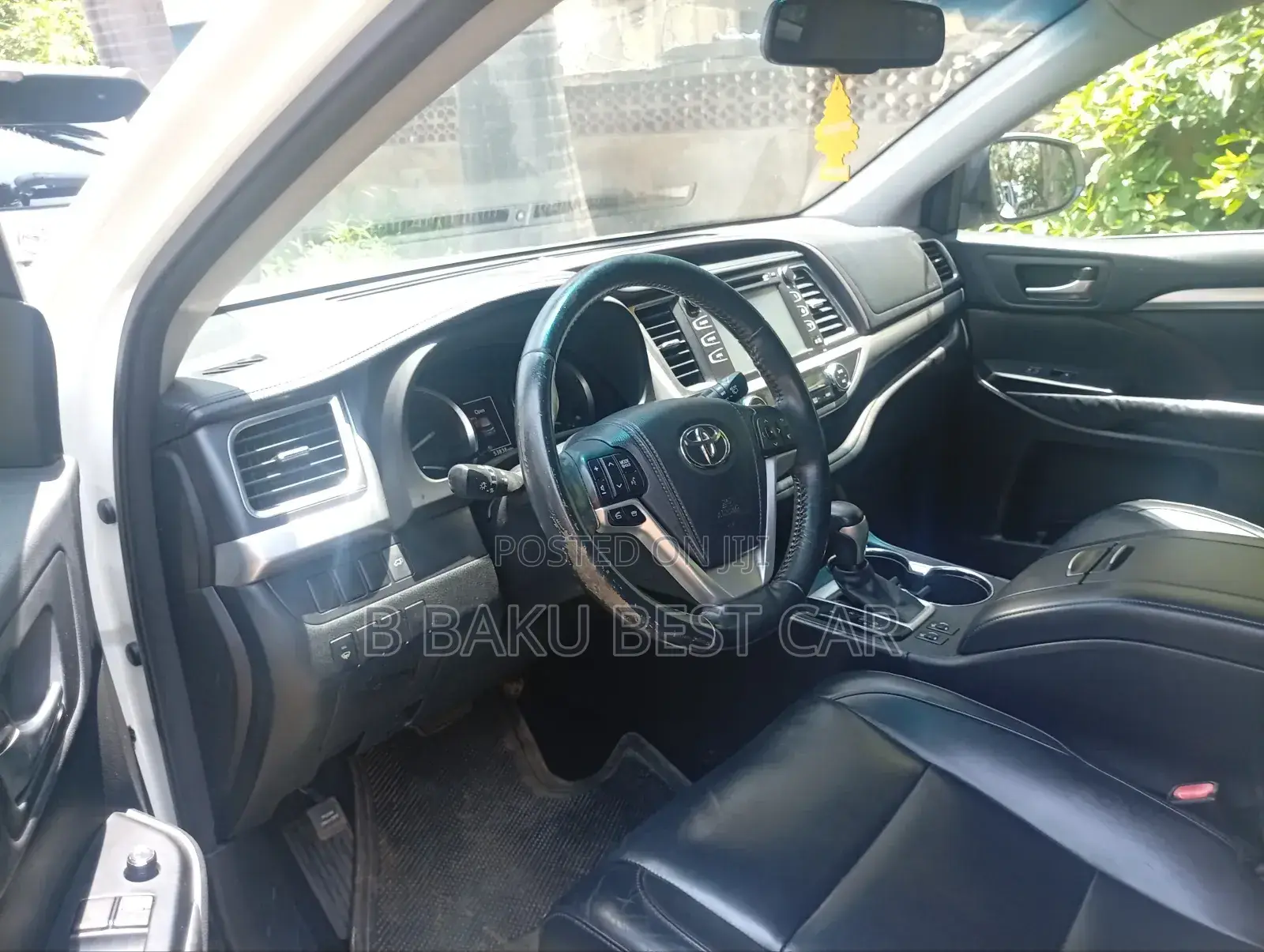 Toyota Highlander XLE 4x2 V6 (3.5L 6cyl 8A) 2018 White