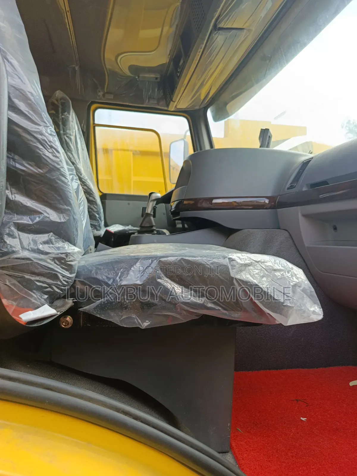 Howo 10 Tires Dump Truck