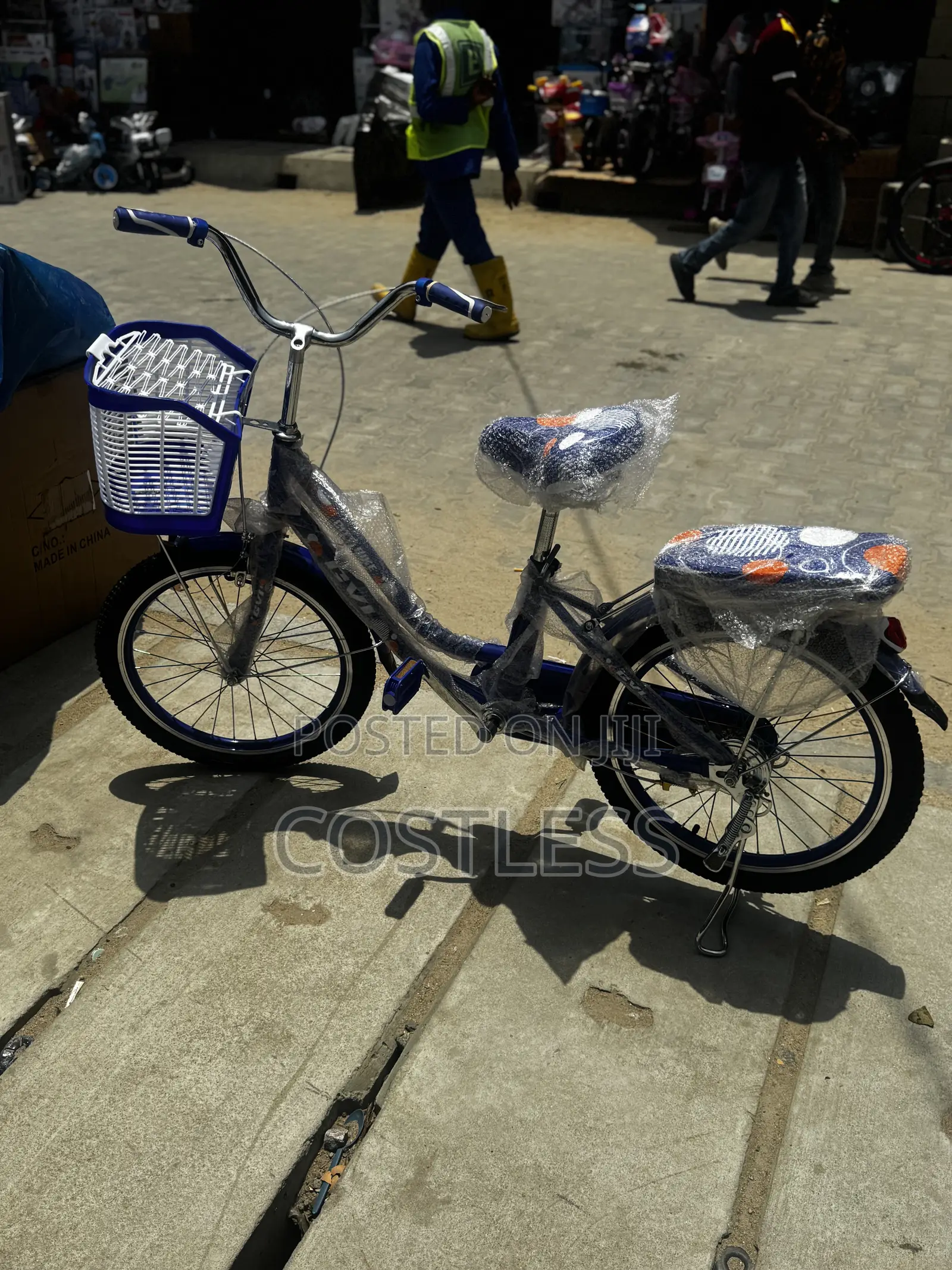 Size 20 Durable Bicycle With Front Basket