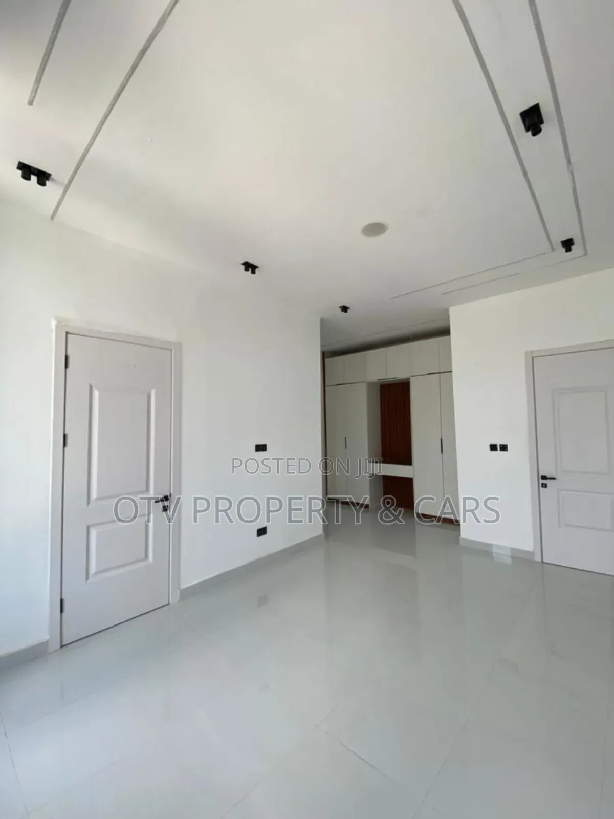 Furnished 5bdrm Townhouse/Terrace in Lekki Phase 1 for sale