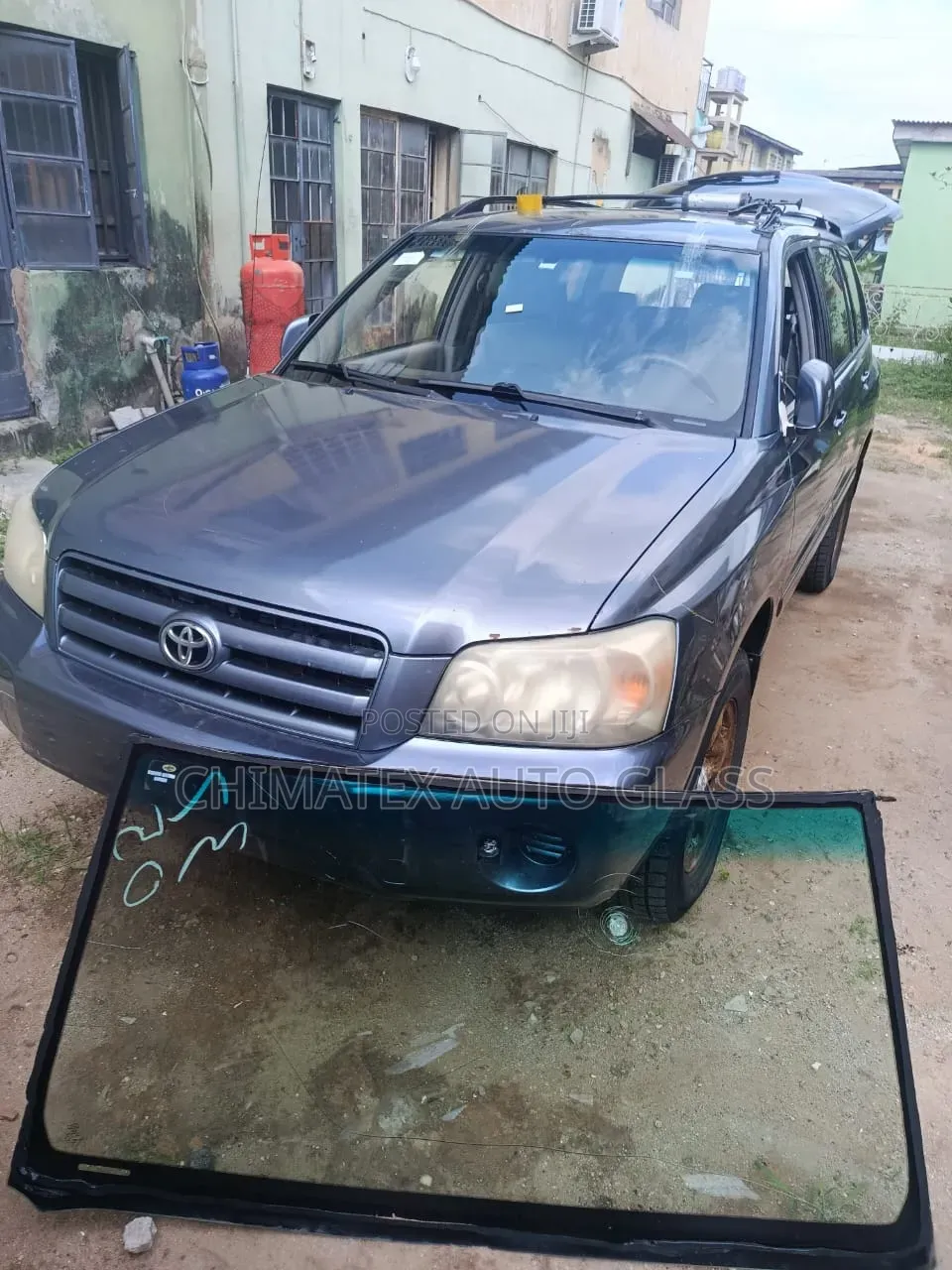 Toyota Highlander 2005 Windscreen Glass Installed at Chimatex