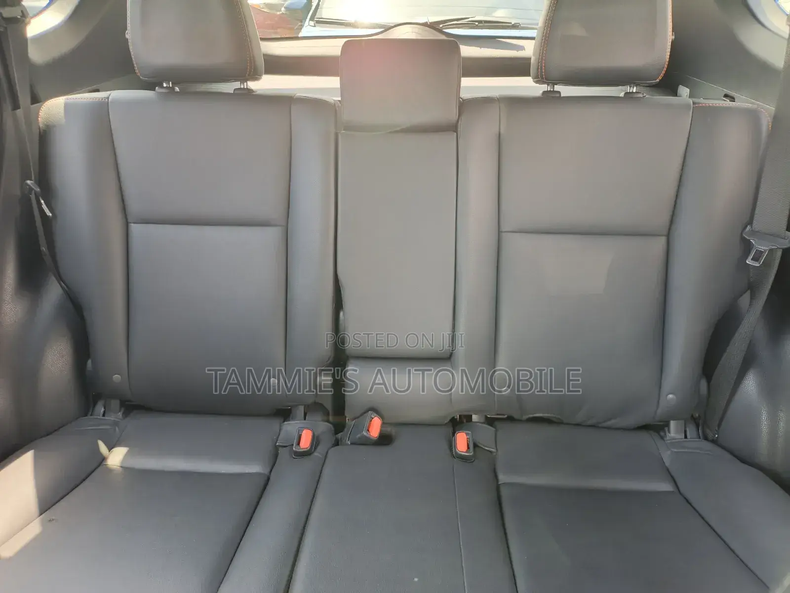 Toyota RAV4 SE 4dr SUV AWD (2.5L 4cyl 6A) 2018 Blue