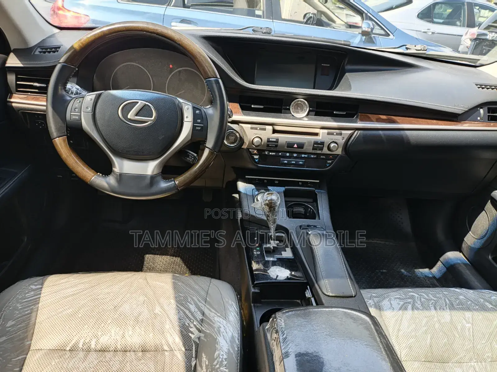 Lexus ES 350 FWD 2014