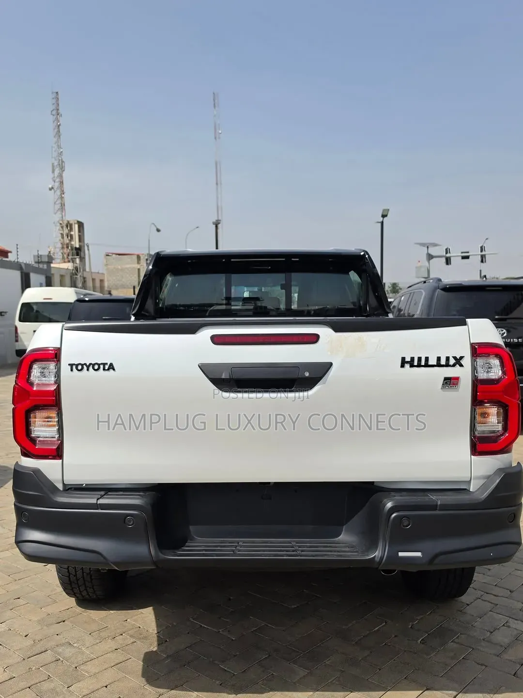 New Toyota Hilux 2025 White