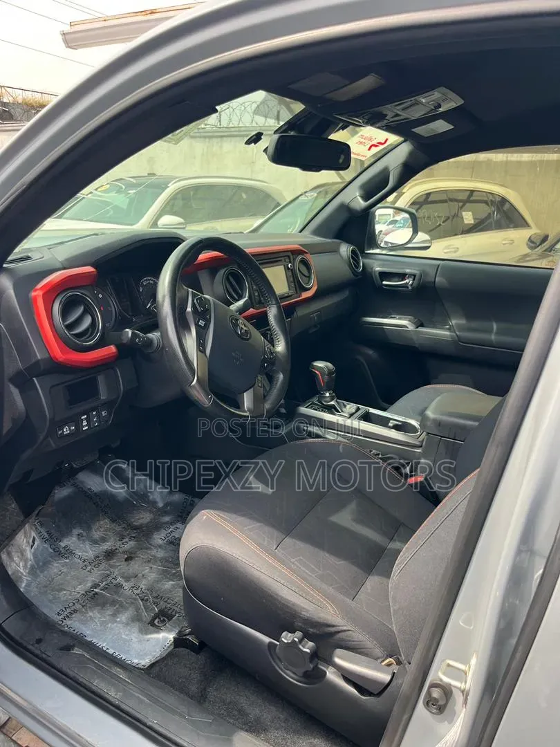 Toyota Tacoma Limited 2017 Gray