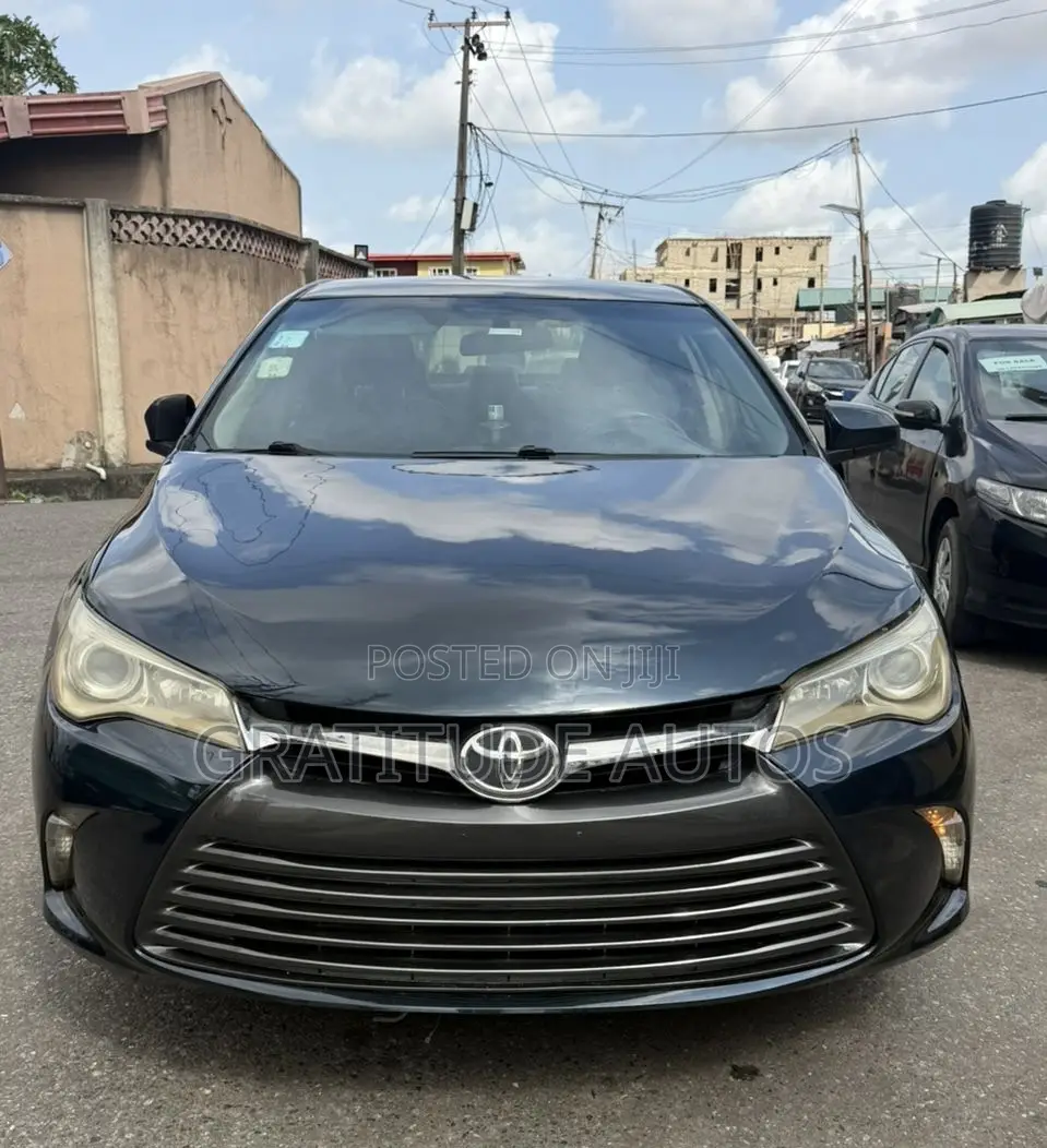 Toyota Camry SE 4dr Sedan (2.5L 4cyl 6A) 2016 Black