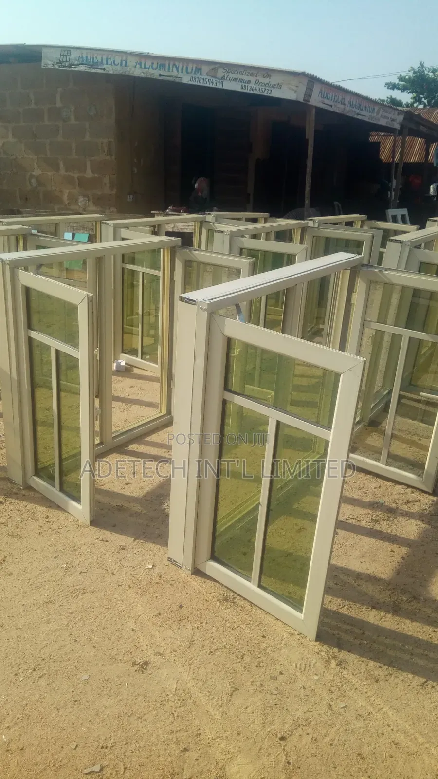 High Lustre Aluminium Casement Window