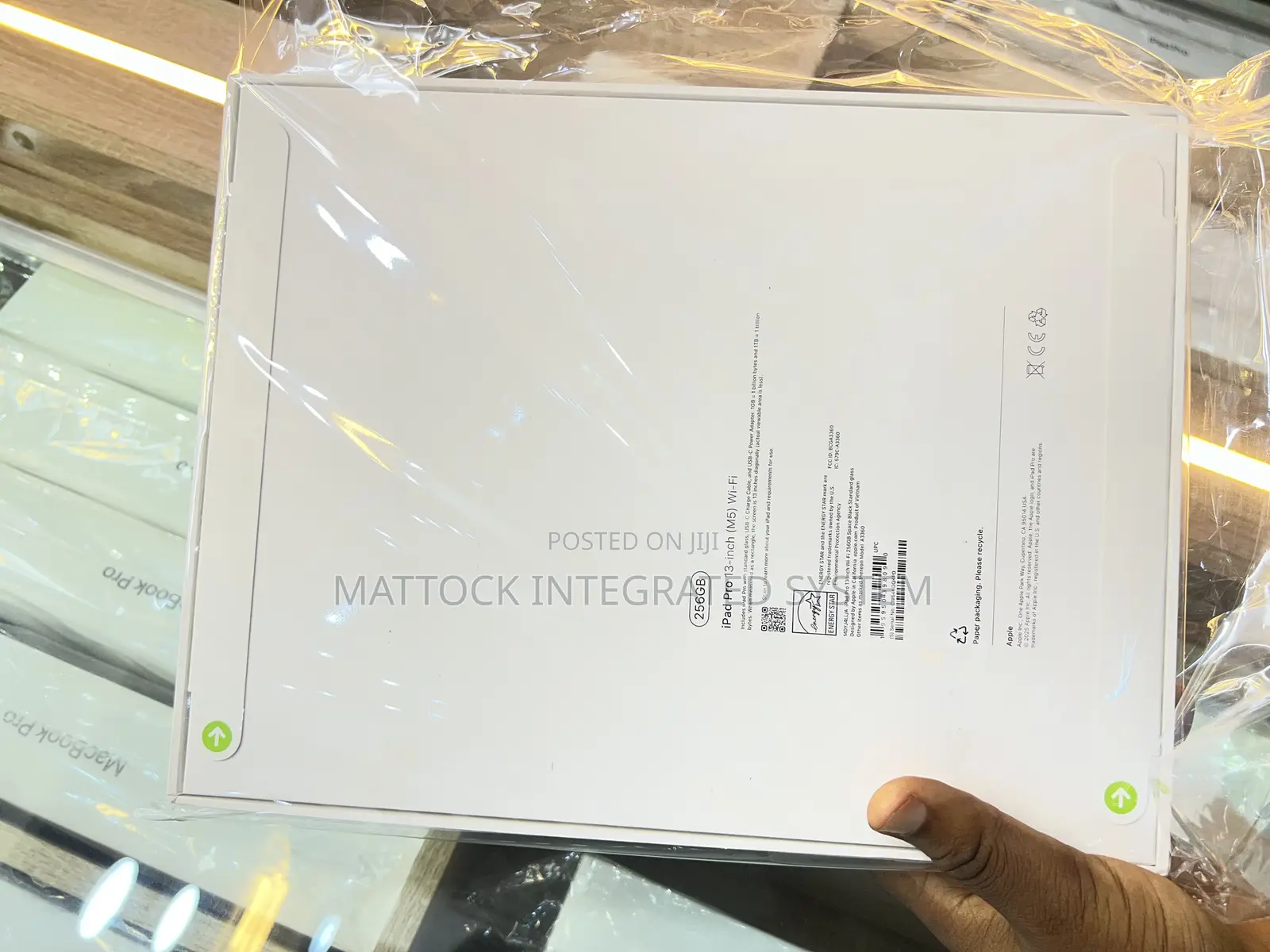 New Apple iPad Pro 13 (2025) 256 GB Gray
