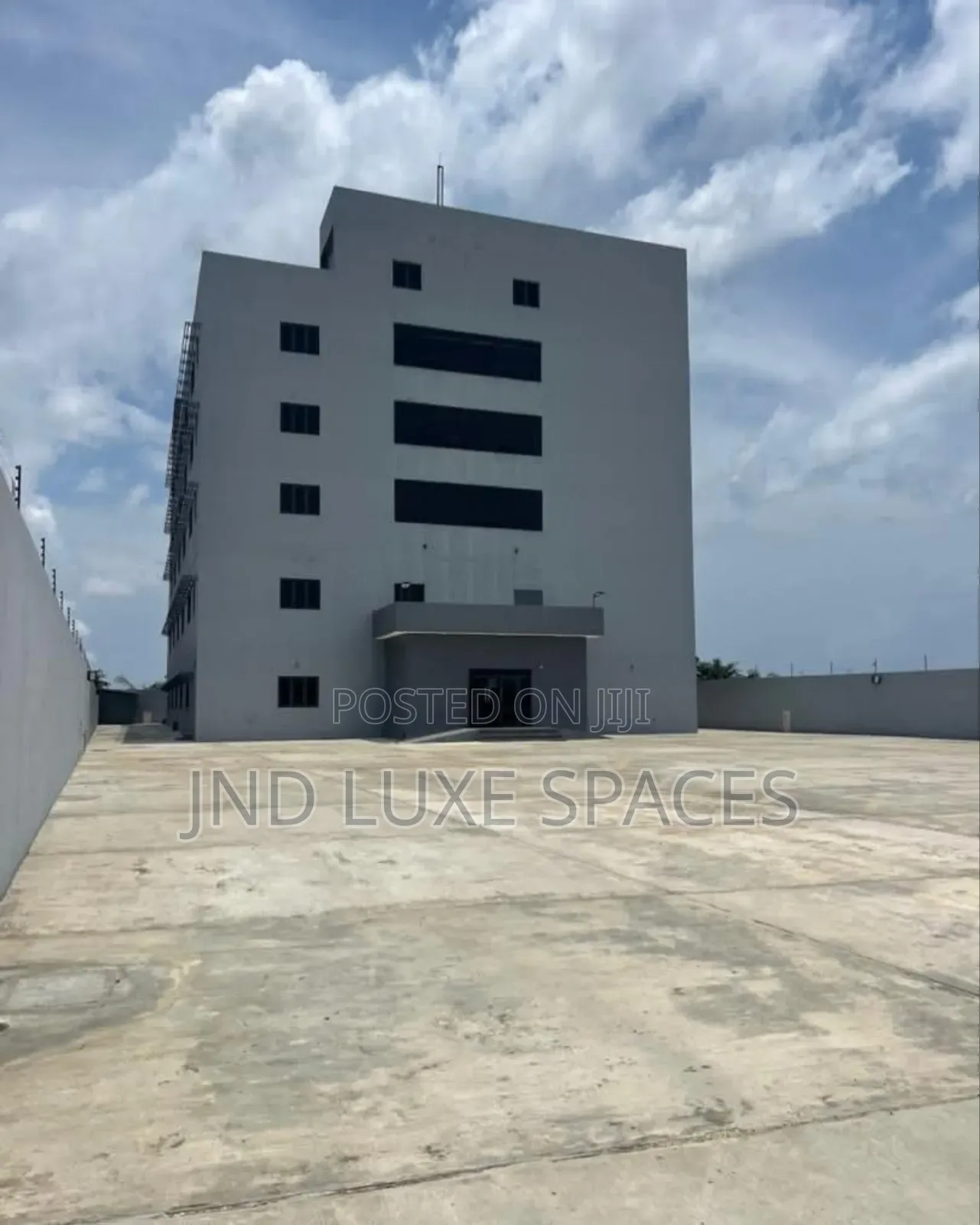 Commercial 6-Floor Main Building + 2-Floor Annex