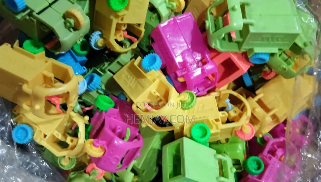 (100pcs) Kids Party Pack Mini Toys "Bike, Car, Tricycle, Statue