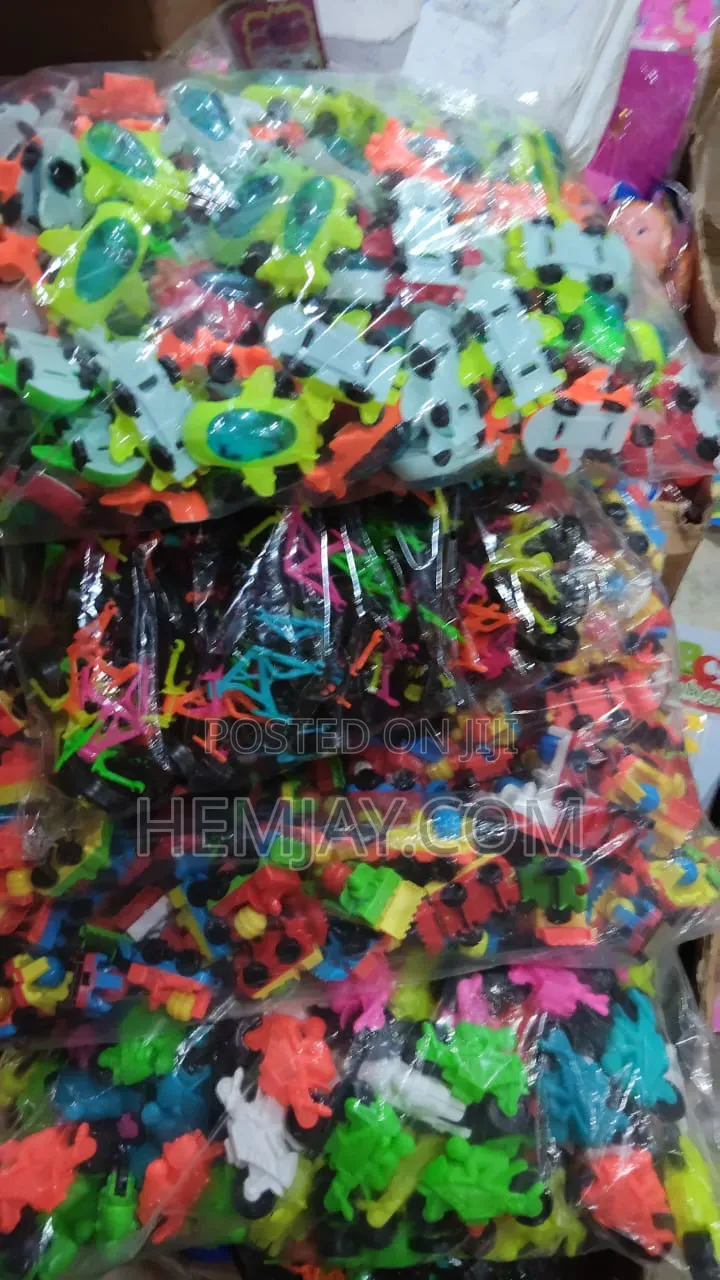 (100pcs) Kids Party Pack Mini Toys "Bike, Car, Tricycle, Statue