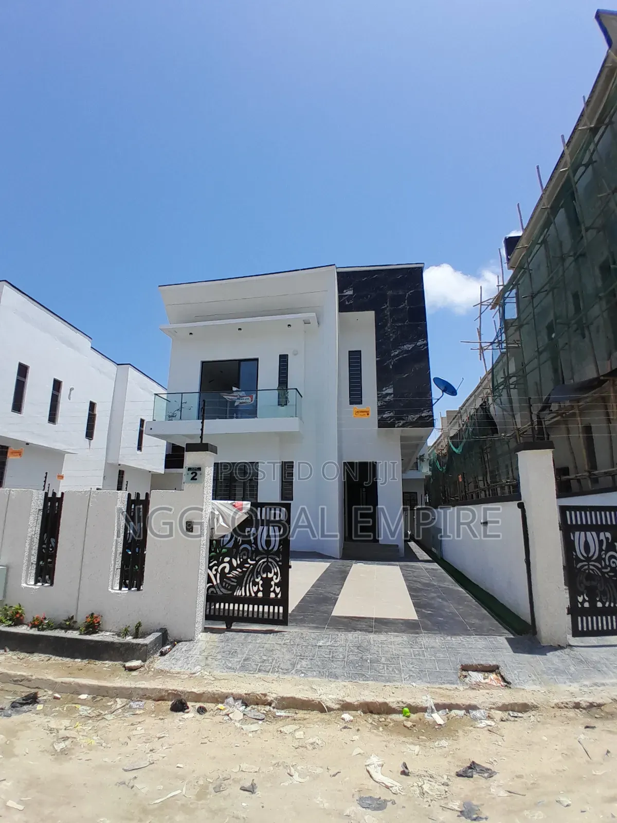 5bdrm Duplex in Ikota G R A for sale