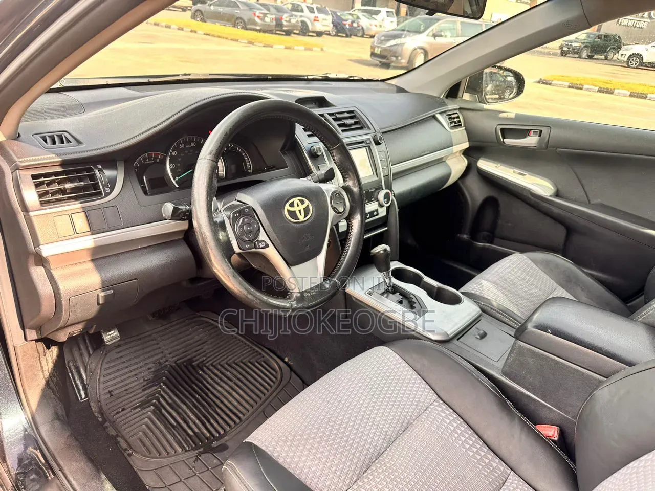 Toyota Camry SE 4dr Sedan (2.5L 4cyl 6A) 2012 Green