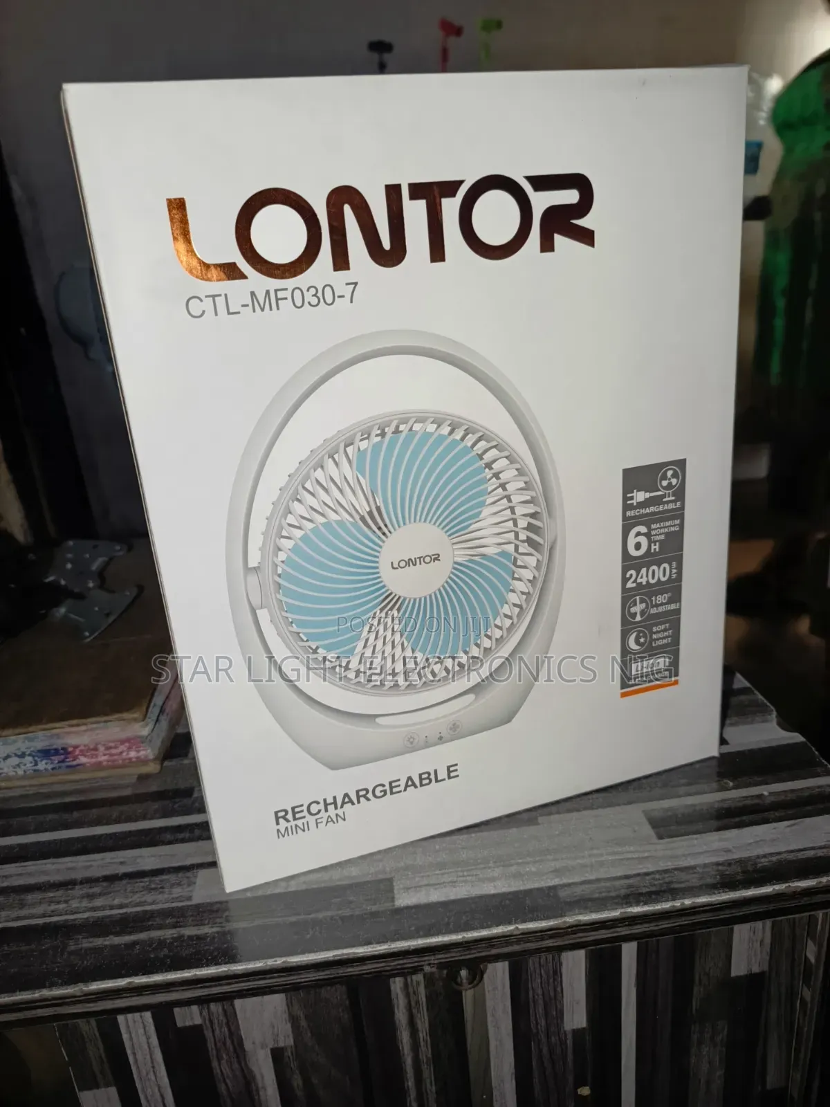 Adjustable Rechargeable Fan-7